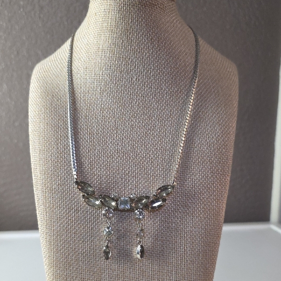 vintage Jewelry - Vintage Silver-toned Bib Style Necklace with Marquis Crystal Accents